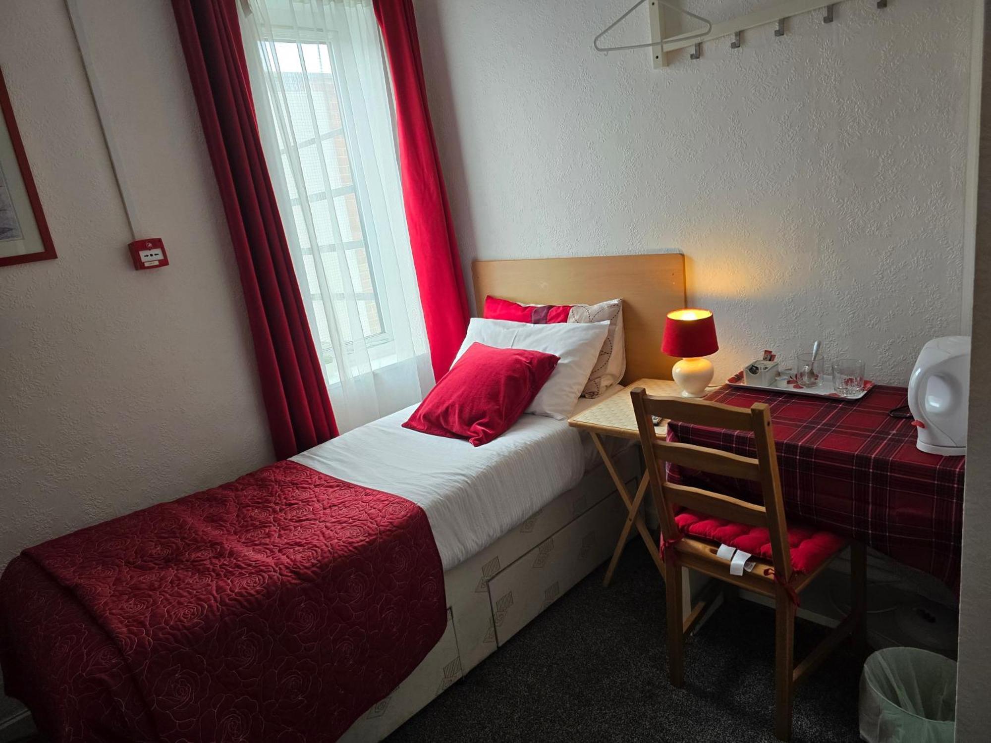 The Fairhaven Hotel Beeston  Eksteriør bilde
