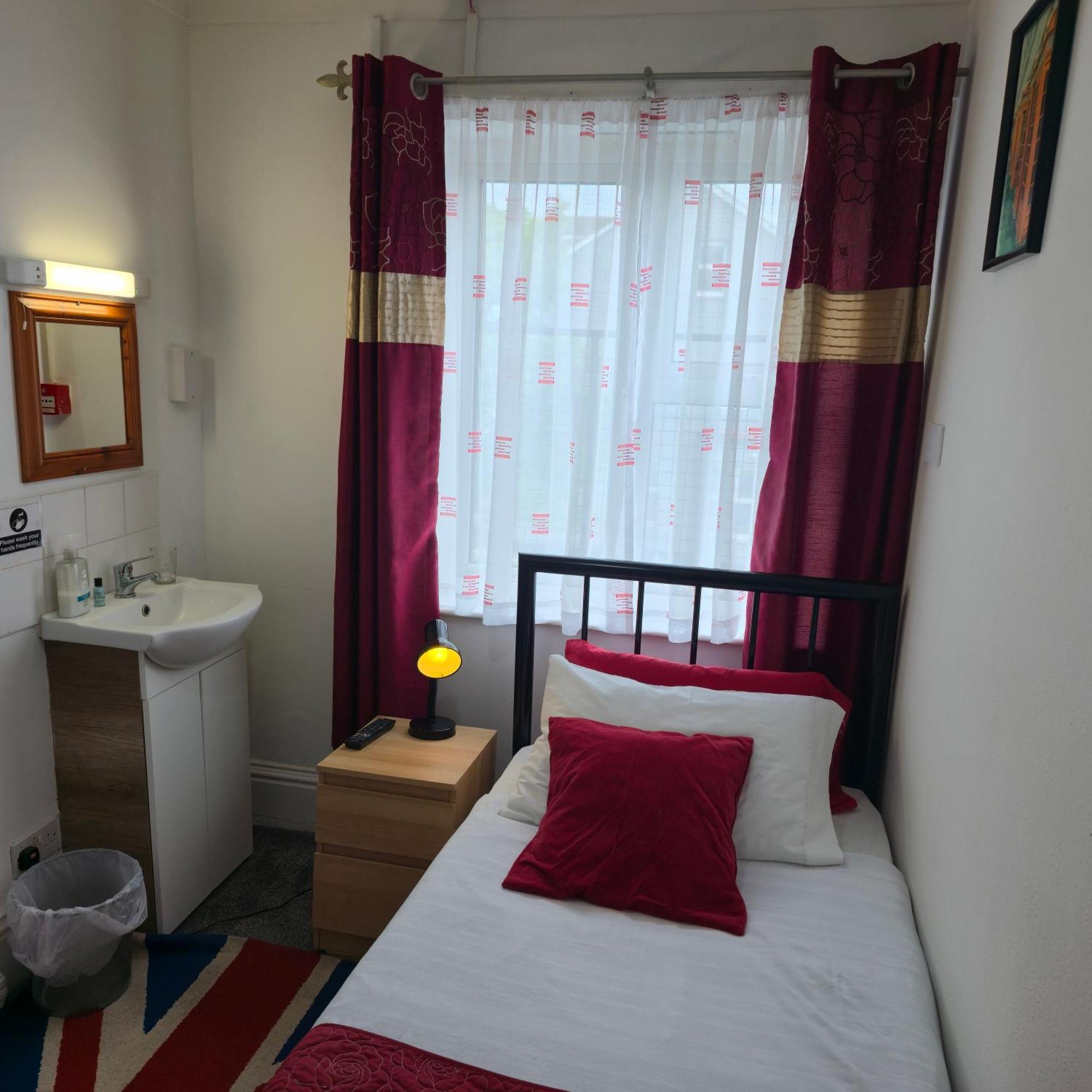 The Fairhaven Hotel Beeston  Eksteriør bilde