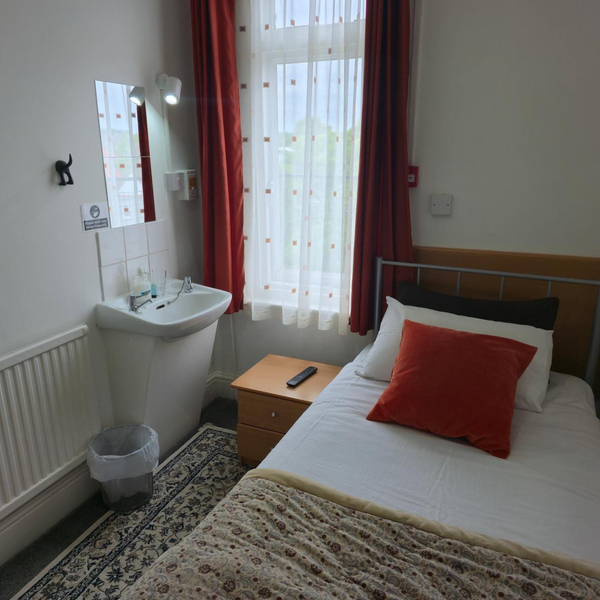 The Fairhaven Hotel Beeston  Eksteriør bilde